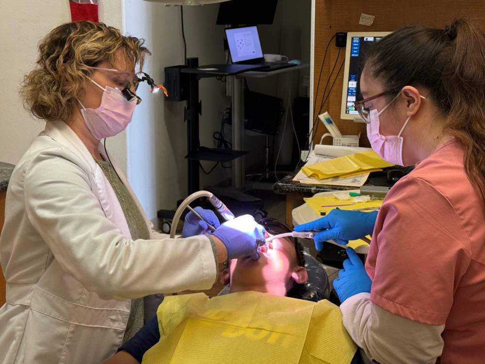 Dr. Izvernari working